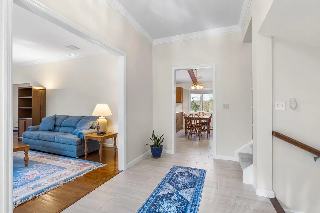 19 Hart Drive Poughkeepsie NY 12603