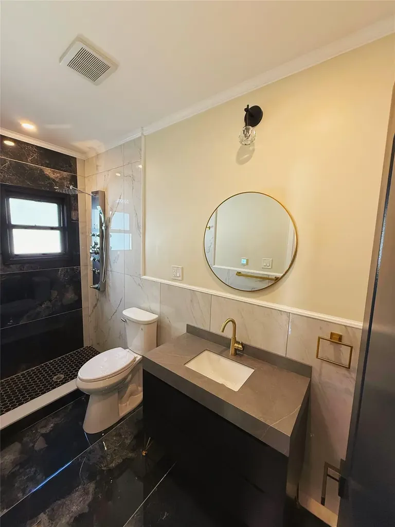 4239 Digney Avenue Bronx NY 10466