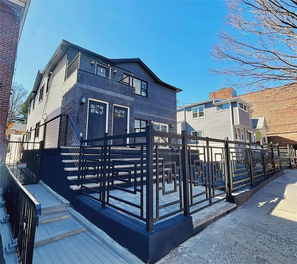 4239 Digney Avenue Bronx NY 10466