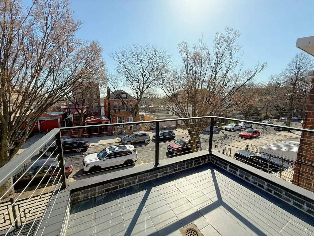 4239 Digney Avenue Bronx NY 10466