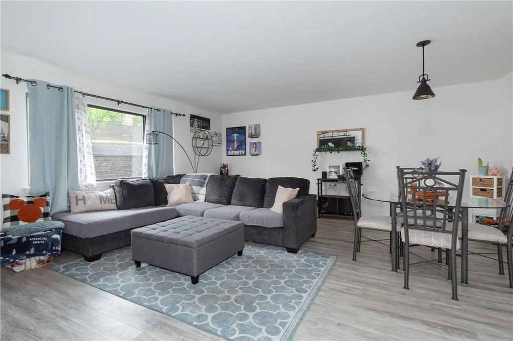 4005 Deer Path Poughkeepsie NY 12603