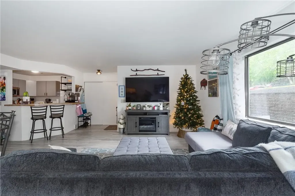 4005 Deer Path Poughkeepsie NY 12603