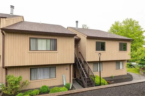 4005 Deer Path Poughkeepsie NY 12603