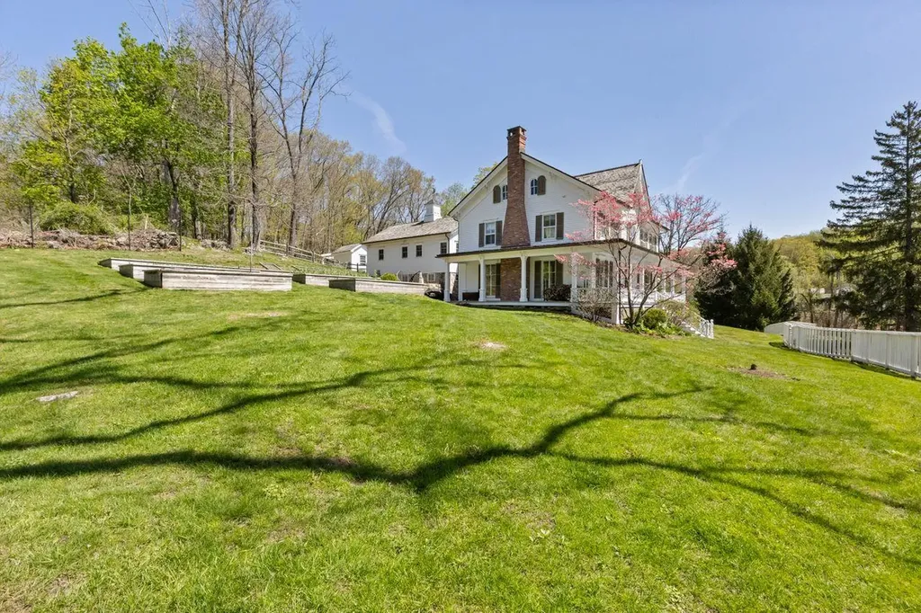 320 Mount Holly Road Katonah NY 10536