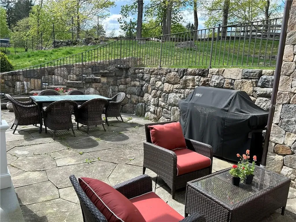 320 Mount Holly Road Katonah NY 10536