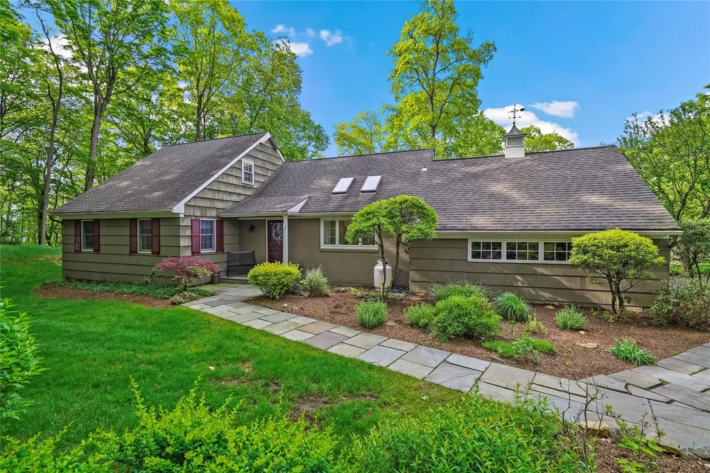 35 Leslie Lane Katonah NY 10536