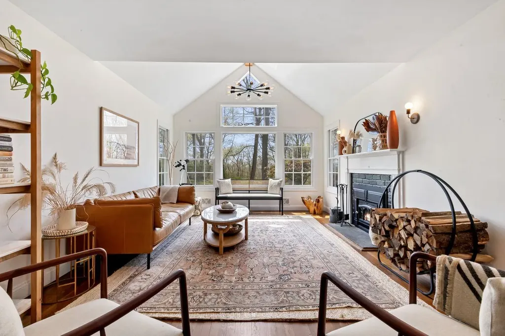35 Leslie Lane Katonah NY 10536