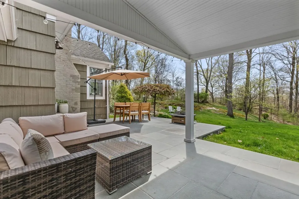 35 Leslie Lane Katonah NY 10536