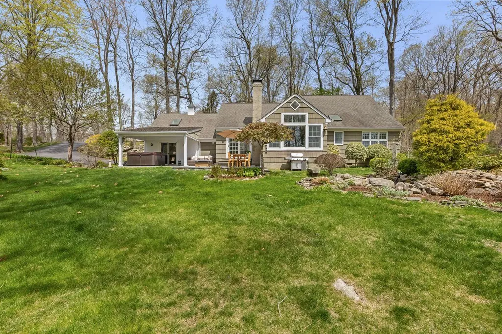 35 Leslie Lane Katonah NY 10536