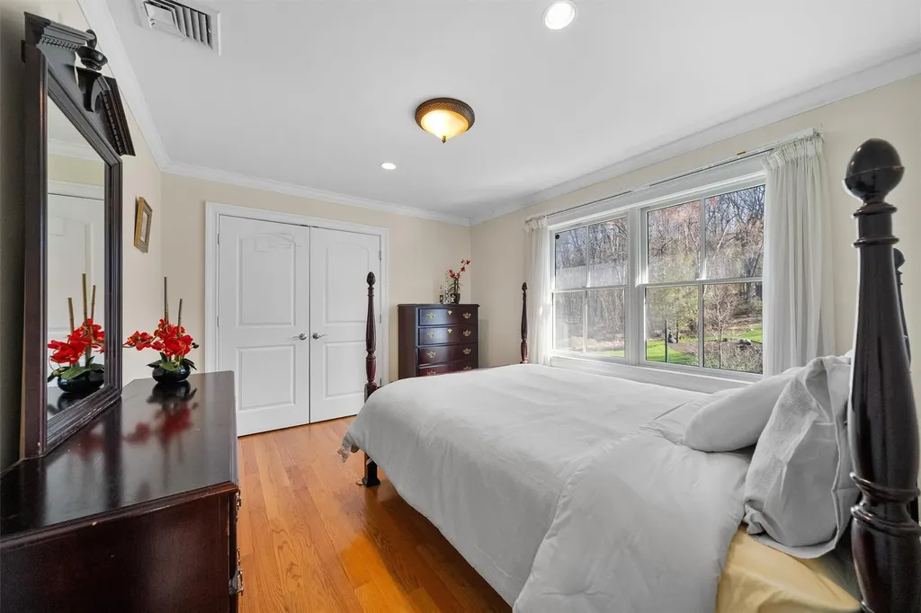 10 Sylvia Avenue Ardsley NY 10502