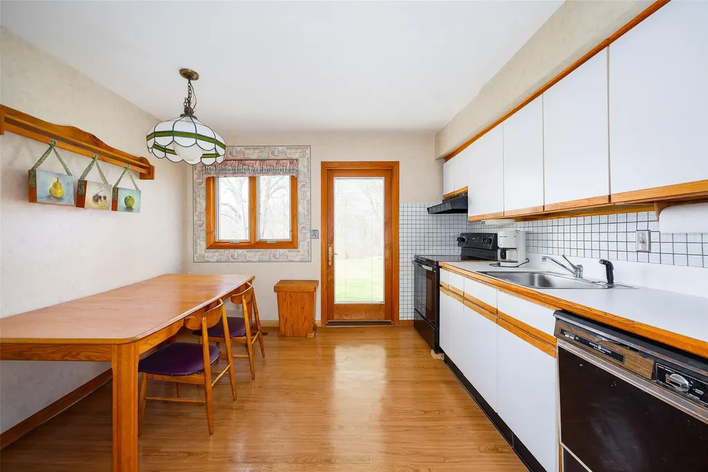 6 Scott Court Poughkeepsie NY 12601
