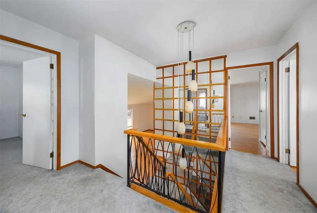 6 Scott Court Poughkeepsie NY 12601
