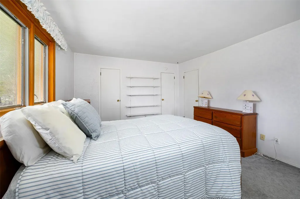 6 Scott Court Poughkeepsie NY 12601