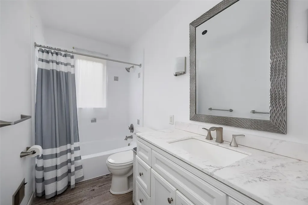 6 Scott Court Poughkeepsie NY 12601