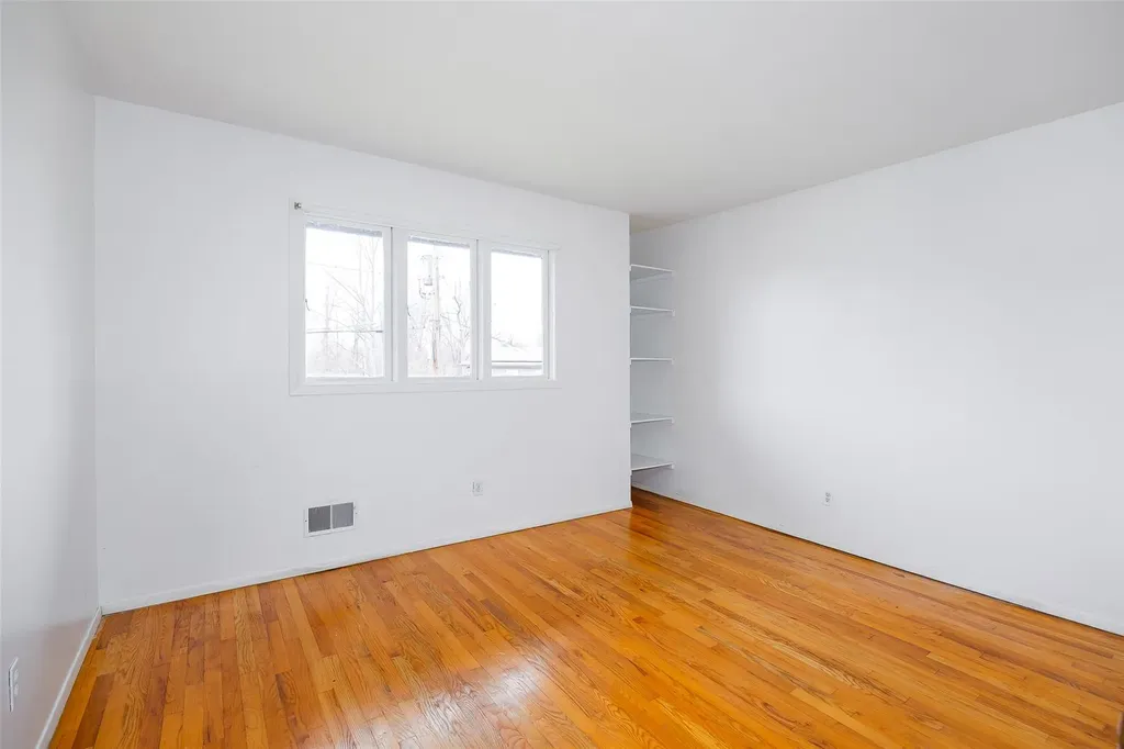 6 Scott Court Poughkeepsie NY 12601