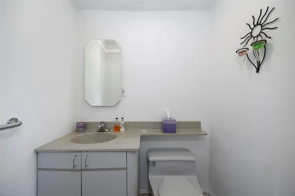 6 Scott Court Poughkeepsie NY 12601