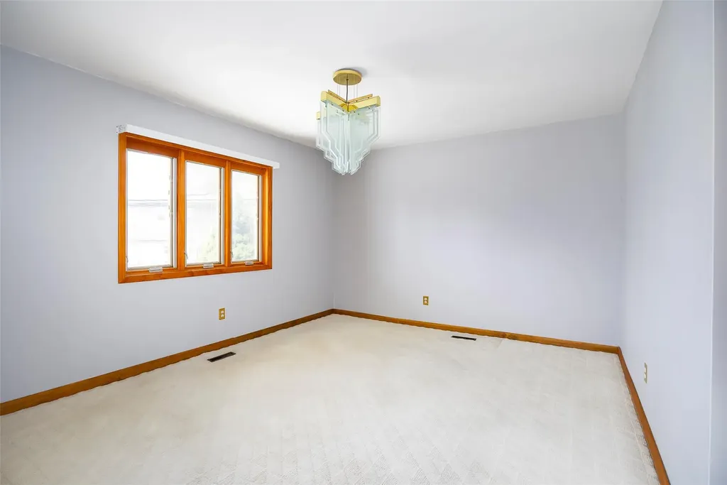 6 Scott Court Poughkeepsie NY 12601