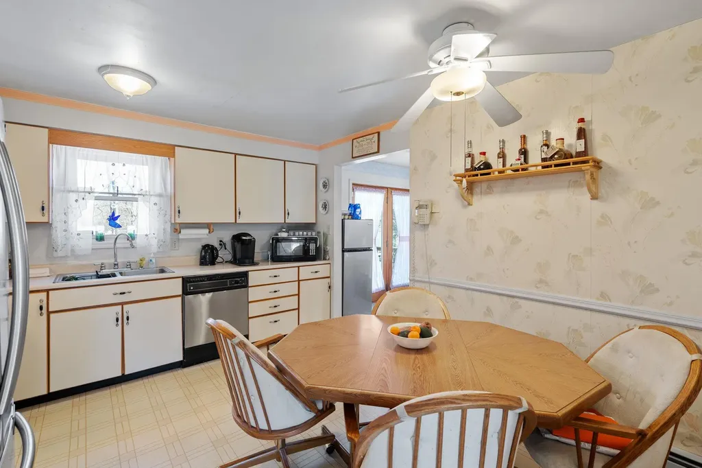 4 Massachusetts Drive Newburgh NY 12550