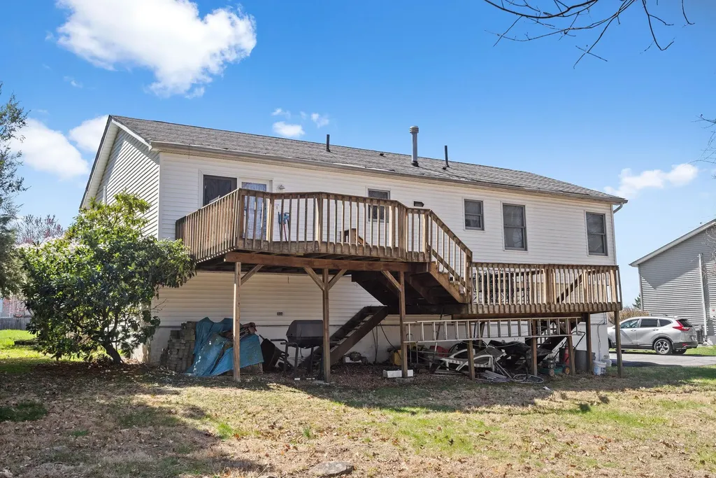 4 Massachusetts Drive Newburgh NY 12550