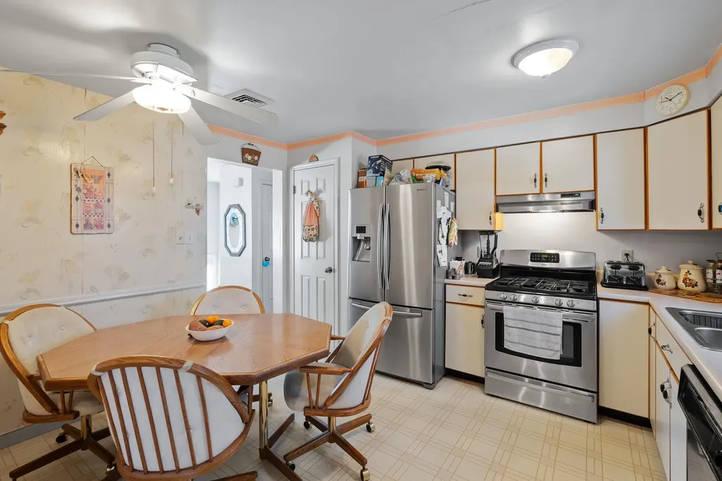 4 Massachusetts Drive Newburgh NY 12550