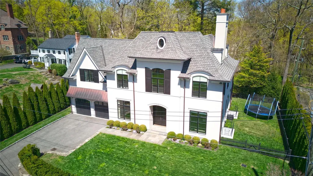23 Glen Eagles Drive Larchmont NY 10538