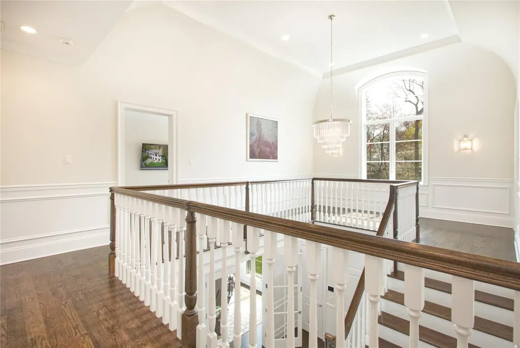 23 Glen Eagles Drive Larchmont NY 10538