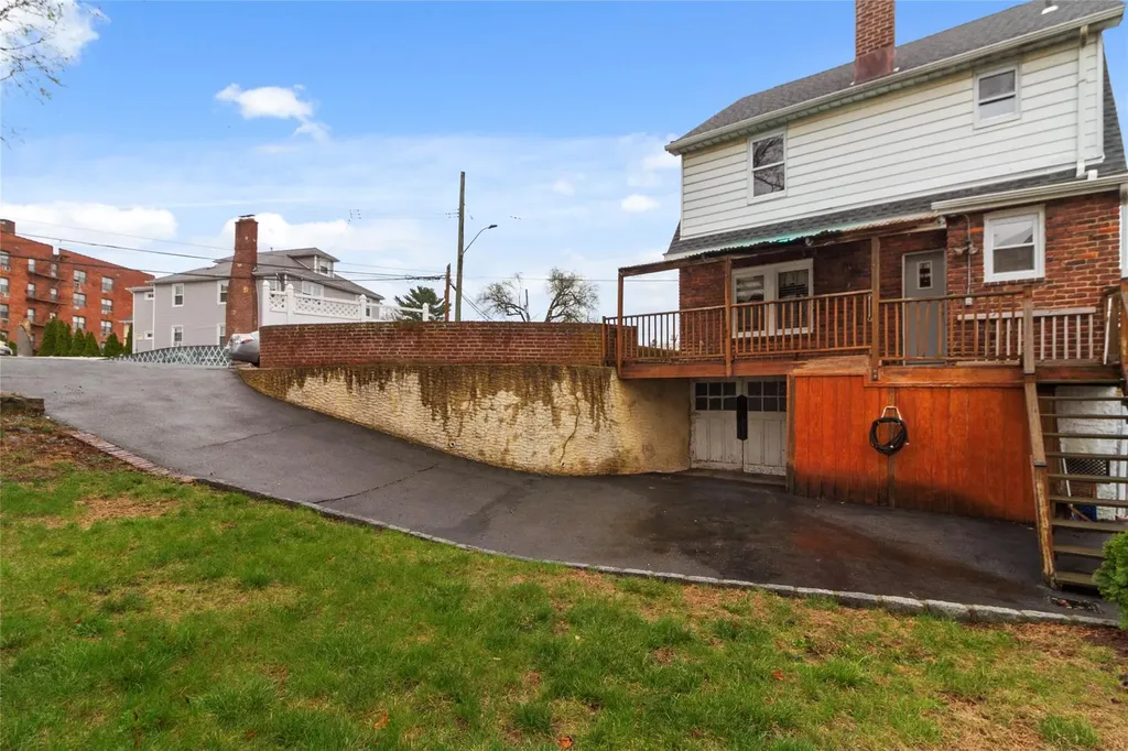 60 Boone Street Yonkers NY 10704