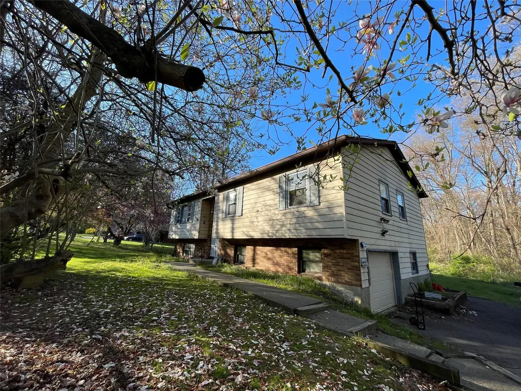 44 Moccasin View Road Fishkill NY 12524