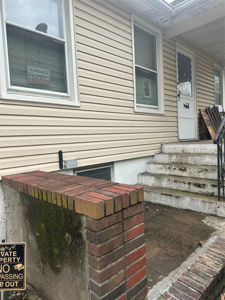 15844 77th Avenue Fresh Meadows NY 11366