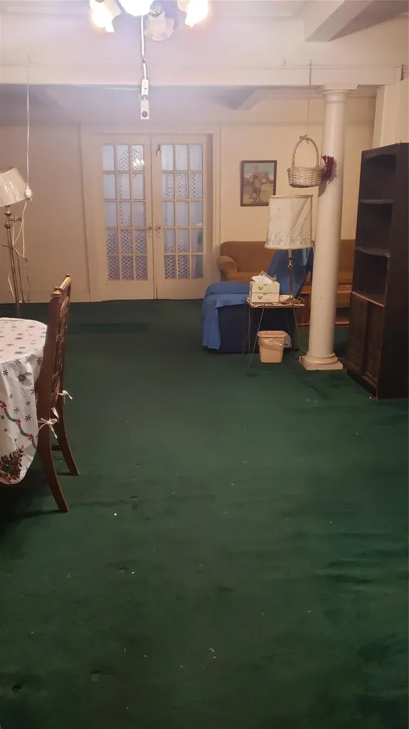 15844 77th Avenue Fresh Meadows NY 11366