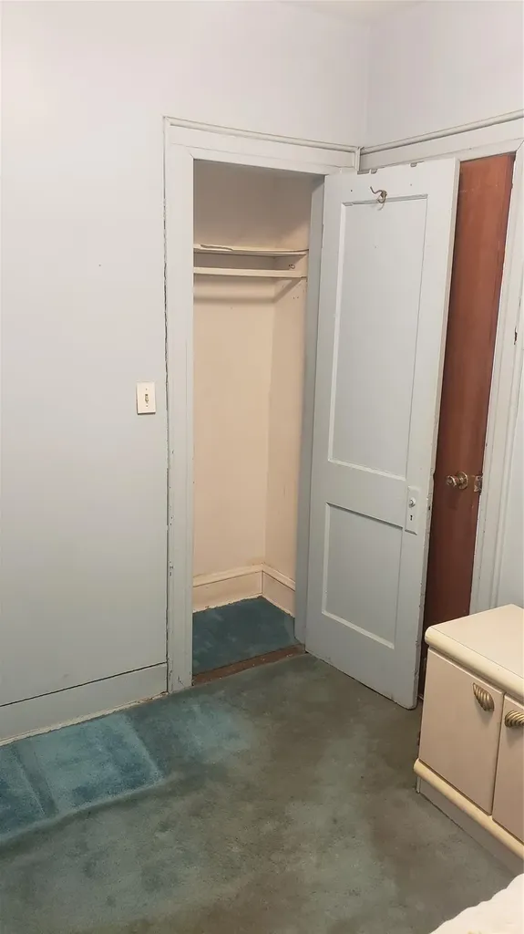 15844 77th Avenue Fresh Meadows NY 11366