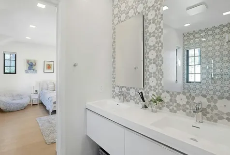 165 Valley Road New Rochelle NY 10804