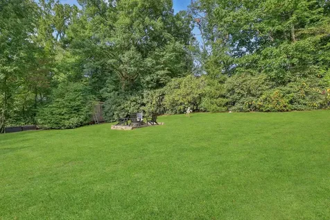165 Valley Road New Rochelle NY 10804