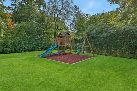 165 Valley Road New Rochelle NY 10804
