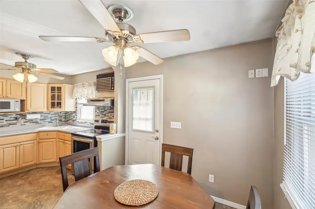 188 N 3rd Street Bethpage NY 11714