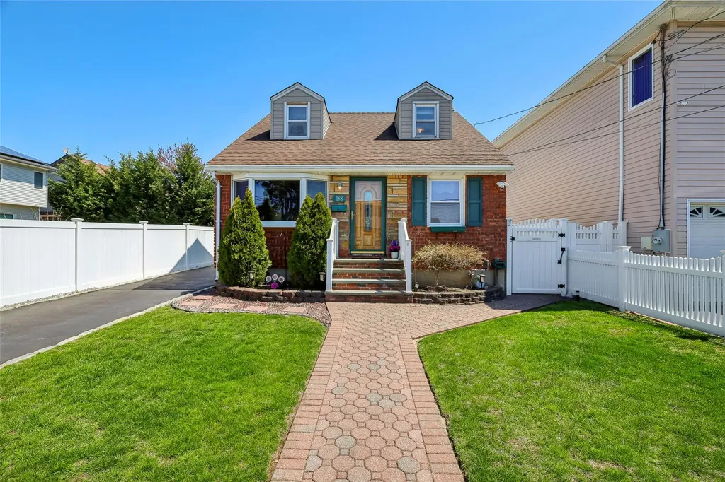 188 N 3rd Street Bethpage NY 11714