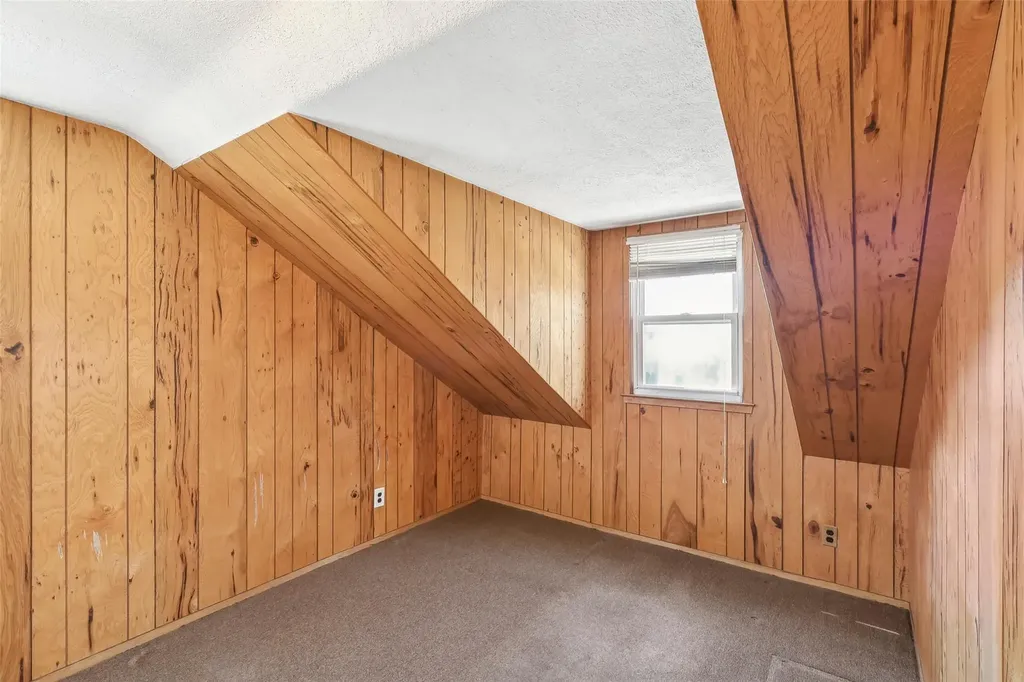 188 N 3rd Street Bethpage NY 11714