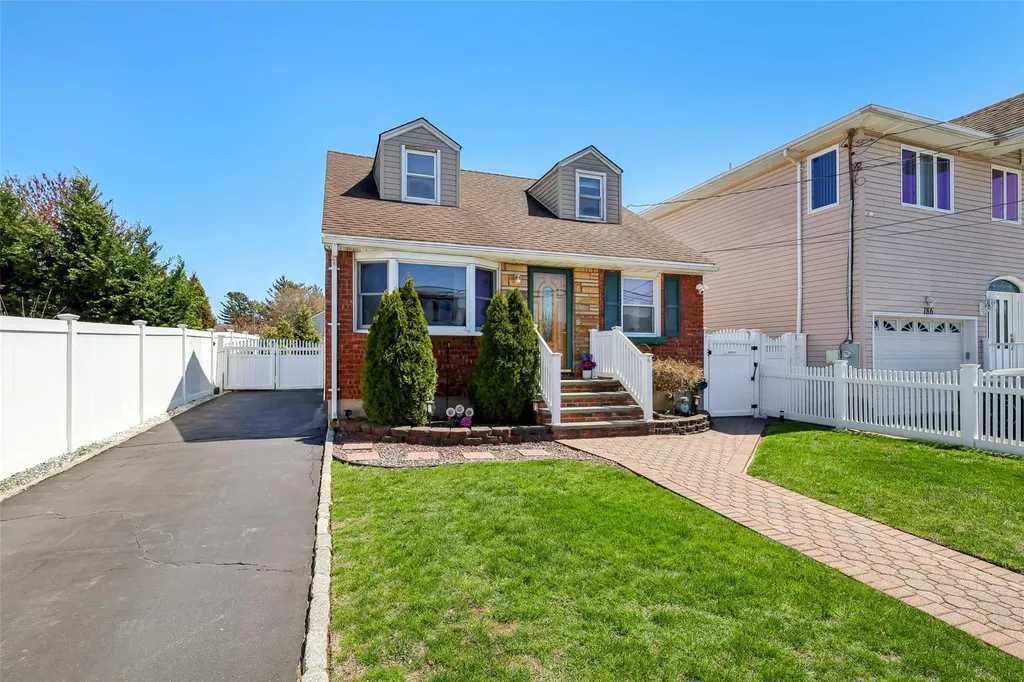188 N 3rd Street Bethpage NY 11714