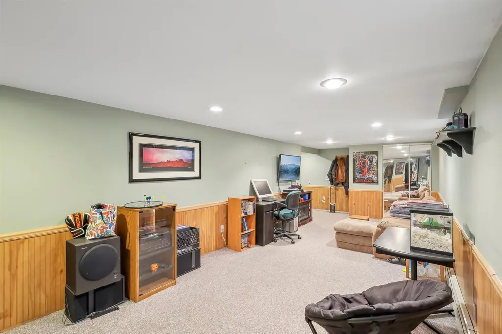 188 N 3rd Street Bethpage NY 11714