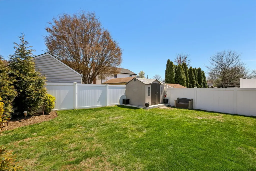 188 N 3rd Street Bethpage NY 11714