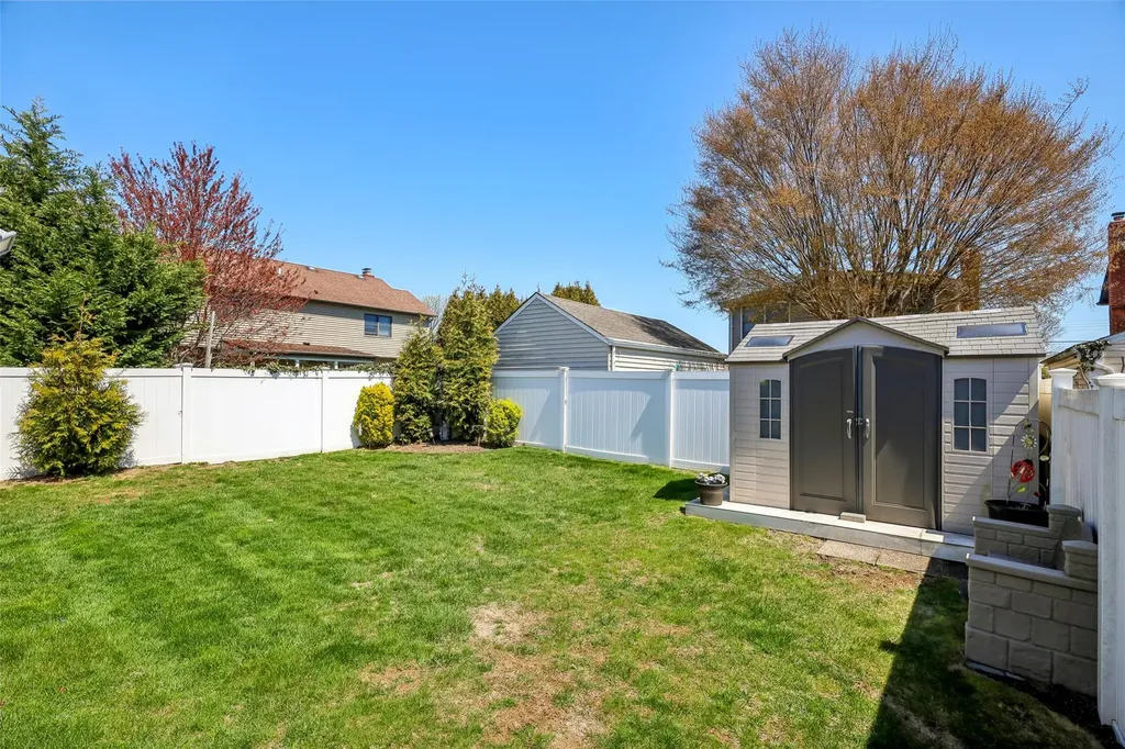 188 N 3rd Street Bethpage NY 11714