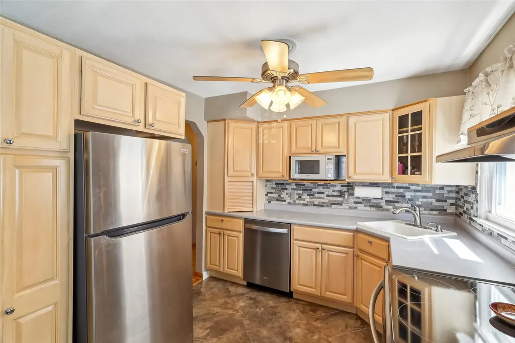 188 N 3rd Street Bethpage NY 11714