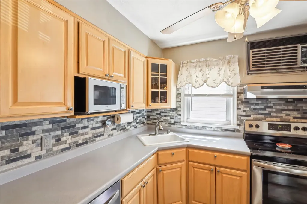 188 N 3rd Street Bethpage NY 11714