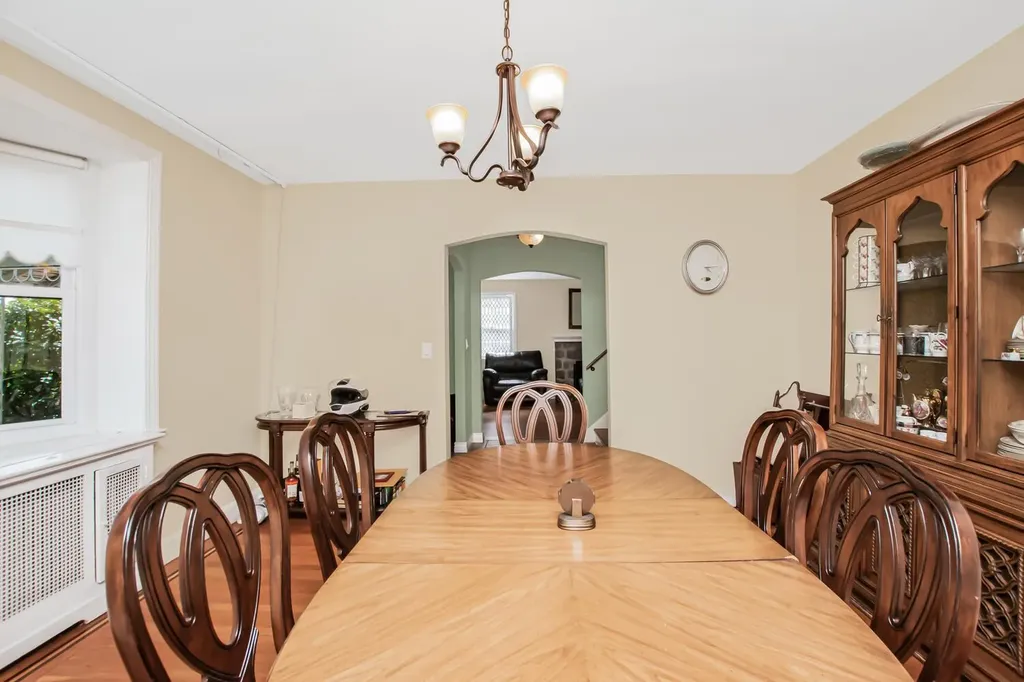 42 Cumberland Drive Yonkers NY 10704