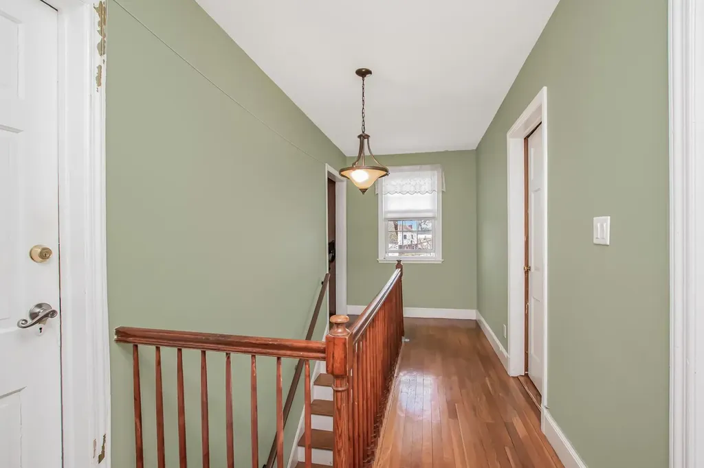 42 Cumberland Drive Yonkers NY 10704