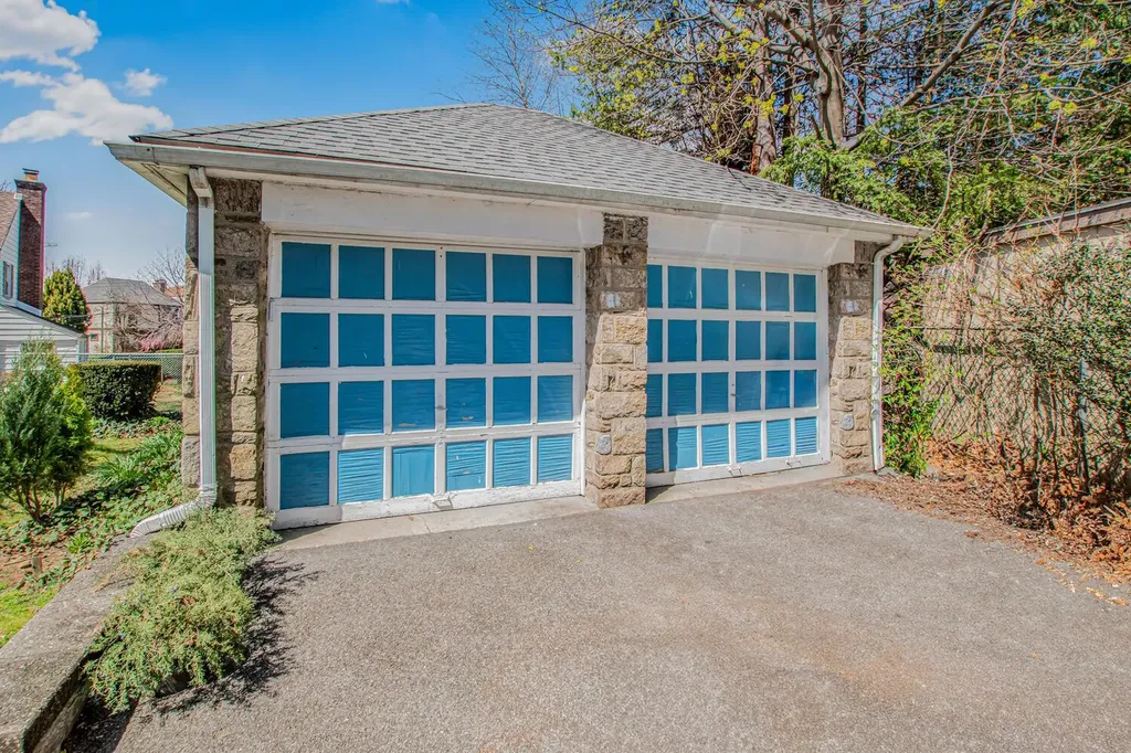 42 Cumberland Drive Yonkers NY 10704