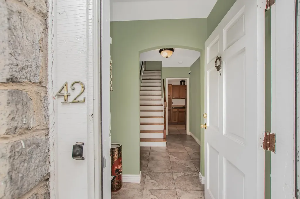 42 Cumberland Drive Yonkers NY 10704