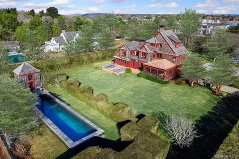 322 Rose Hill Road Water Mill NY 11976