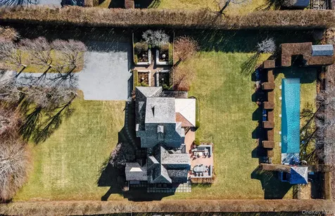 322 Rose Hill Road Water Mill NY 11976