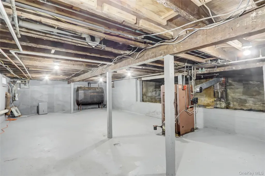 69 Hewlett Street Hempstead NY 11550